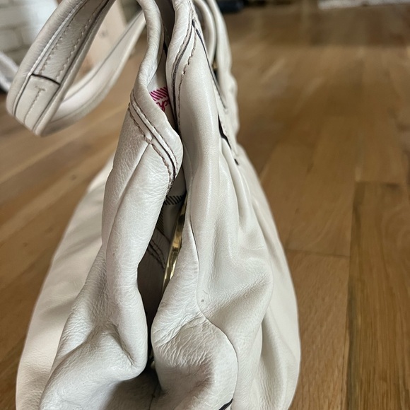 Coach off white leather purse - Picture 7 of 11